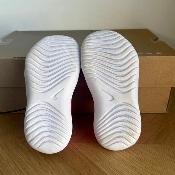 Nike Flex Runner Red/Grey Toddler Sneakers- SZ 9 C - Picture 9 of 10